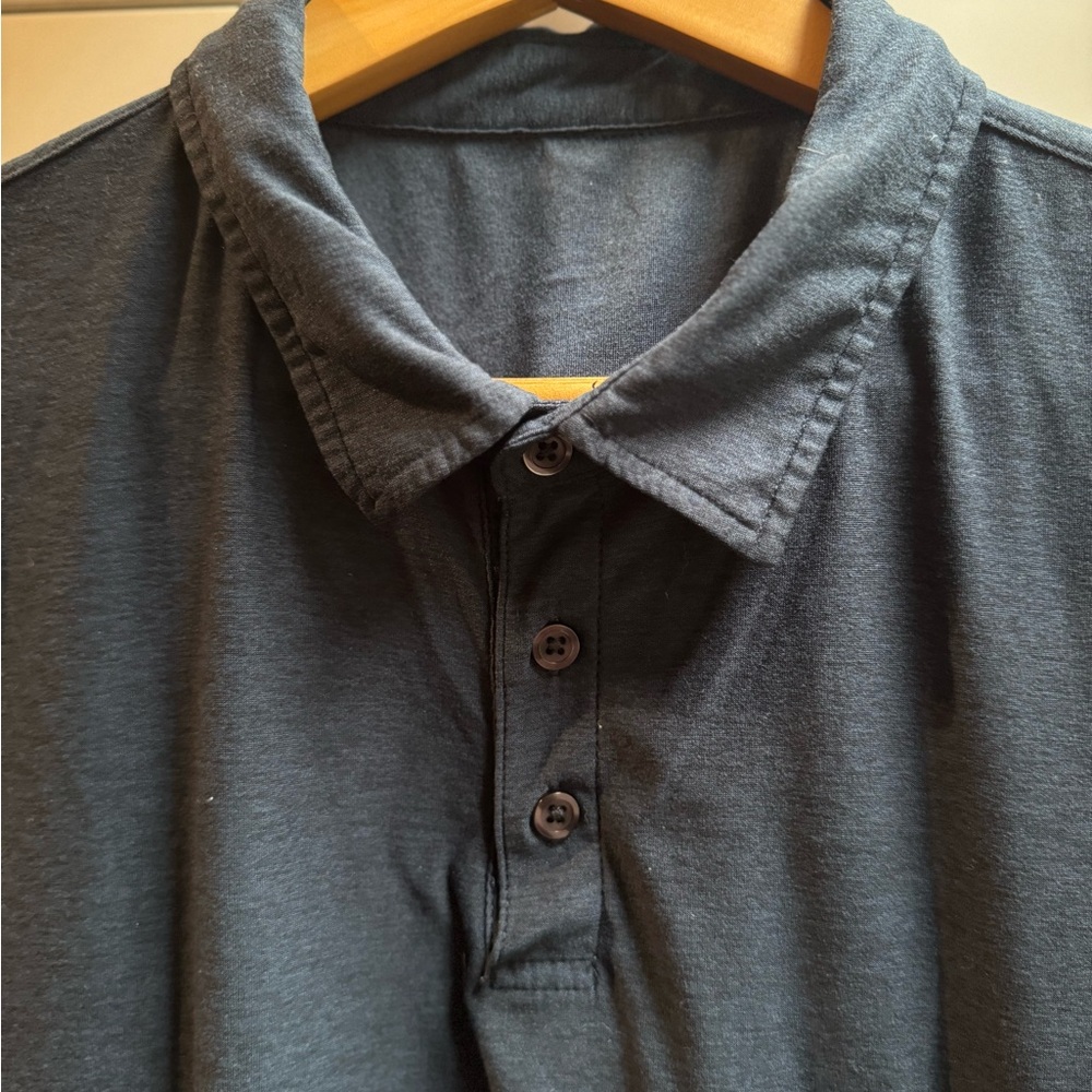 Vuori - Men's Classic Gray Polo Shirt